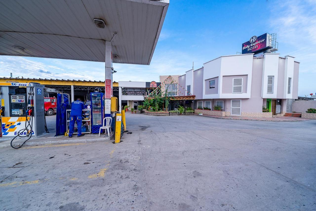 Hotel Ayenda Baly Express Malambo Exterior foto